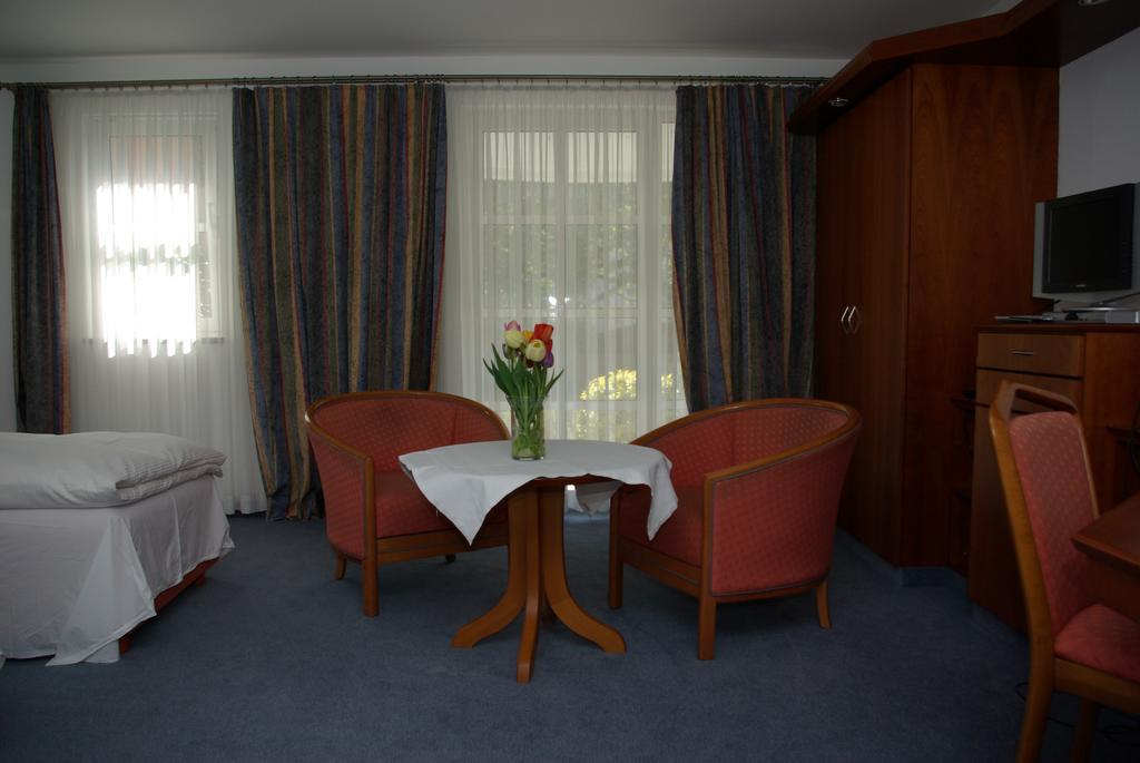 Hotel Alte Brücke Bad Homburg vor der Höhe Exterior foto