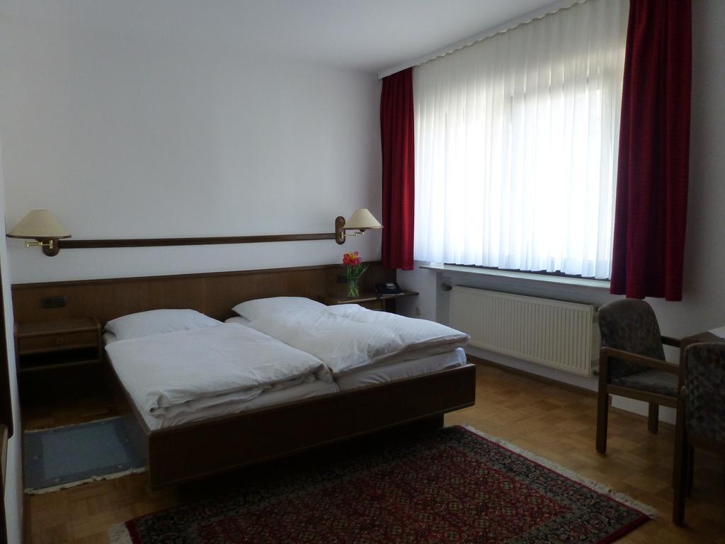 Hotel Alte Brücke Bad Homburg vor der Höhe Habitación foto