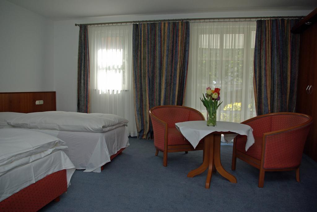 Hotel Alte Brücke Bad Homburg vor der Höhe Habitación foto